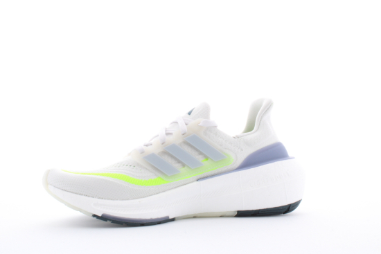 ADIDAS - ULTRABOOST LIGHT FEMME BLANCHE